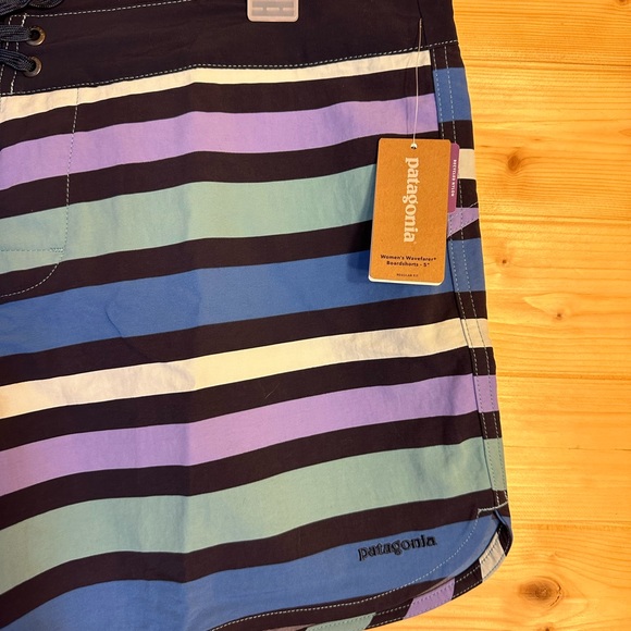 Patagonia Boardshorts 5 inch Size 16 - Picture 5 of 8